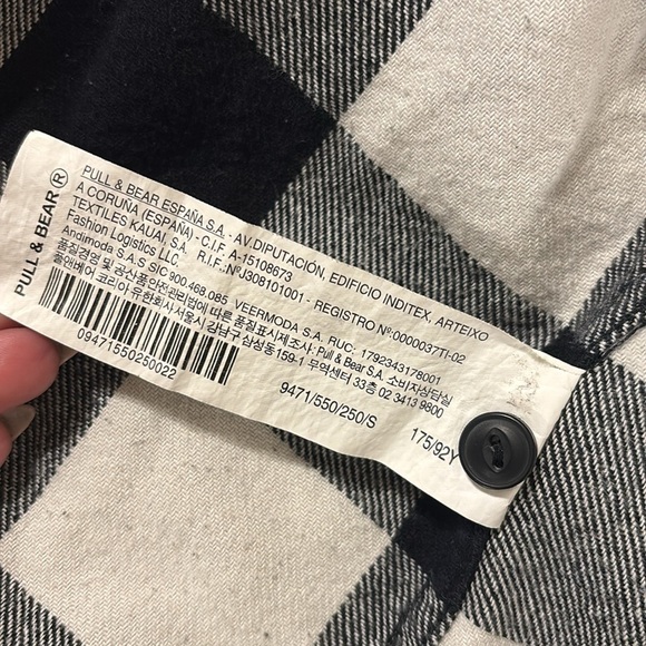Pull & Bear buffalo plaid flannel button-down size small - Picture 5 of 5